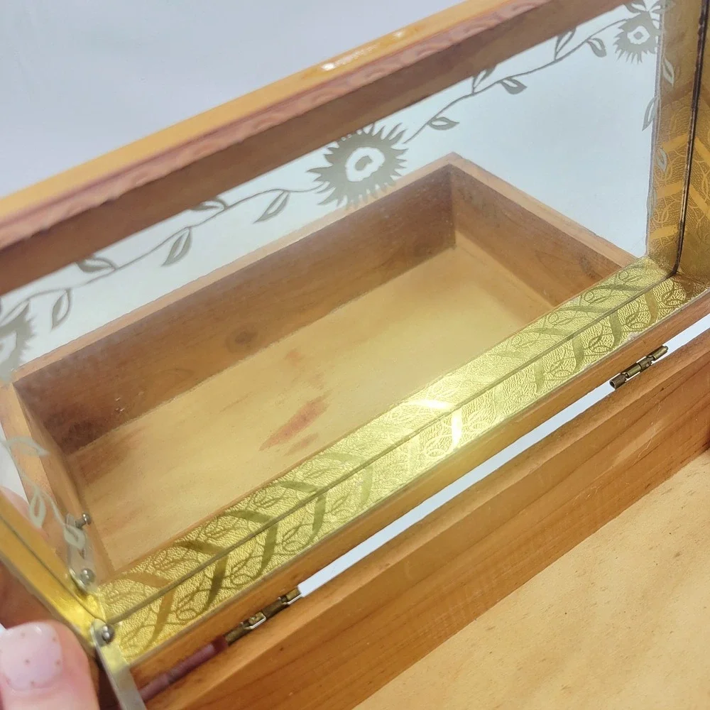 Vintage Carved Cedar Wood Jewelry Trinket Box With Mirror & Feet